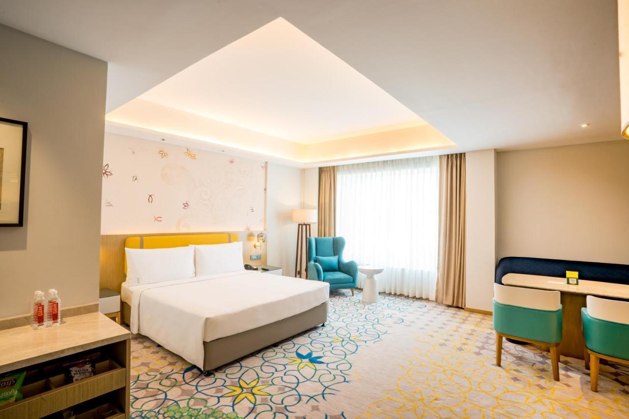 Holiday Inn Lucknow Airport By Ihg Екстер'єр фото