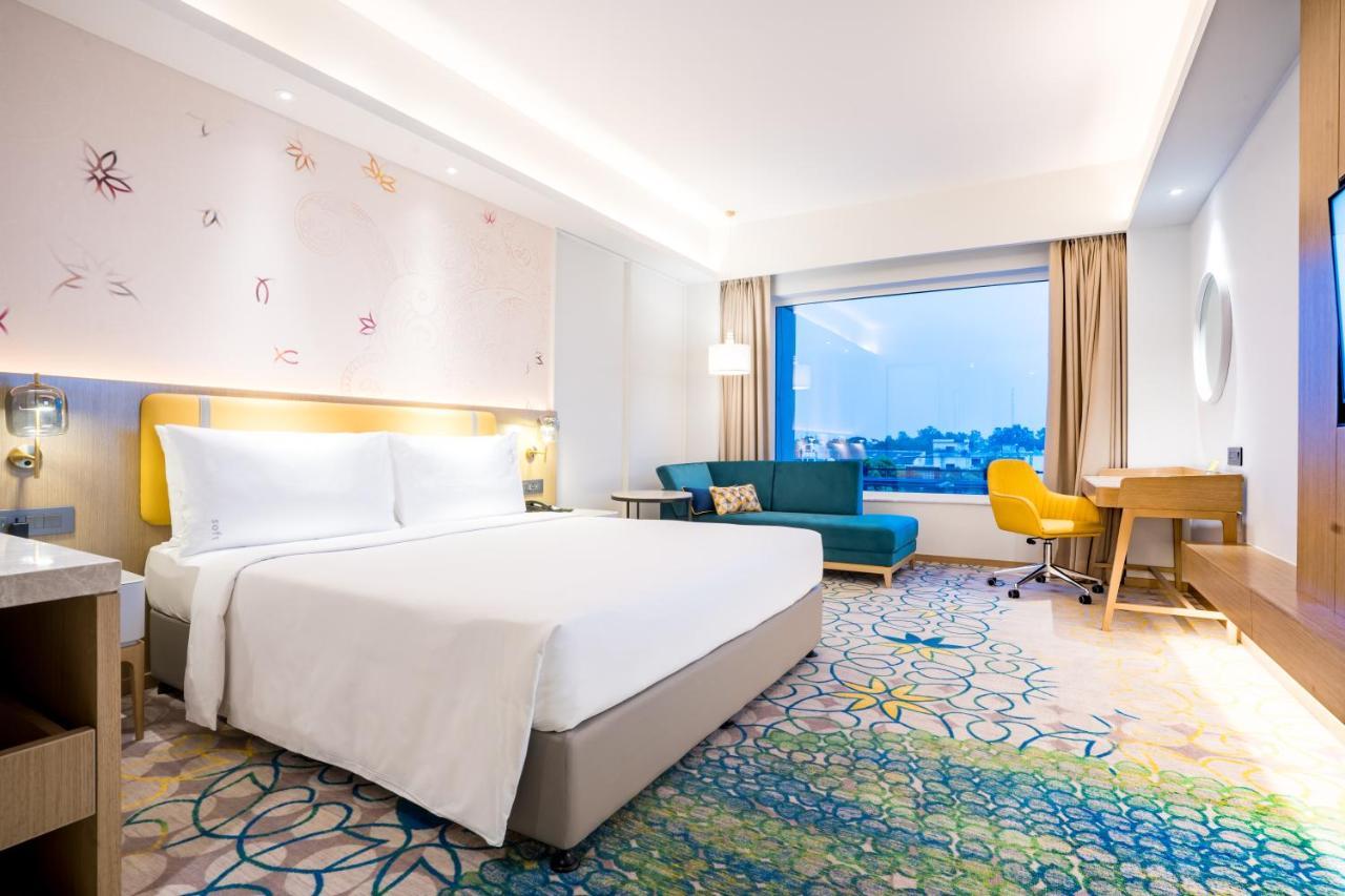 Holiday Inn Lucknow Airport By Ihg Екстер'єр фото