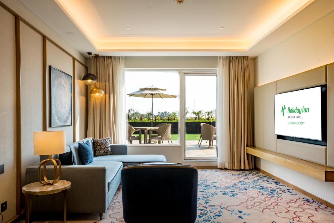 Holiday Inn Lucknow Airport By Ihg Екстер'єр фото