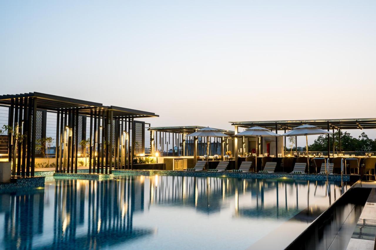 Holiday Inn Lucknow Airport By Ihg Екстер'єр фото