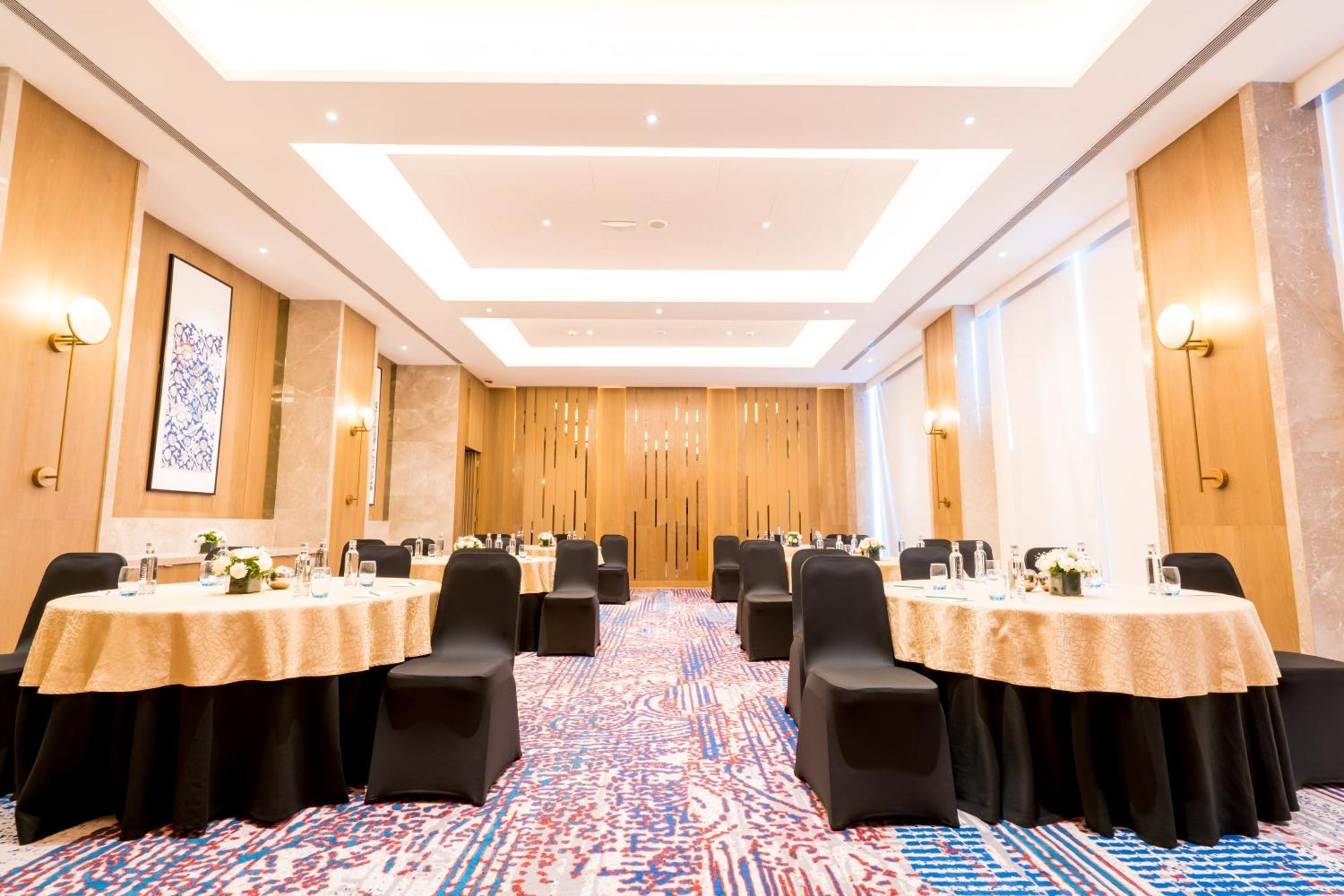 Holiday Inn Lucknow Airport By Ihg Екстер'єр фото