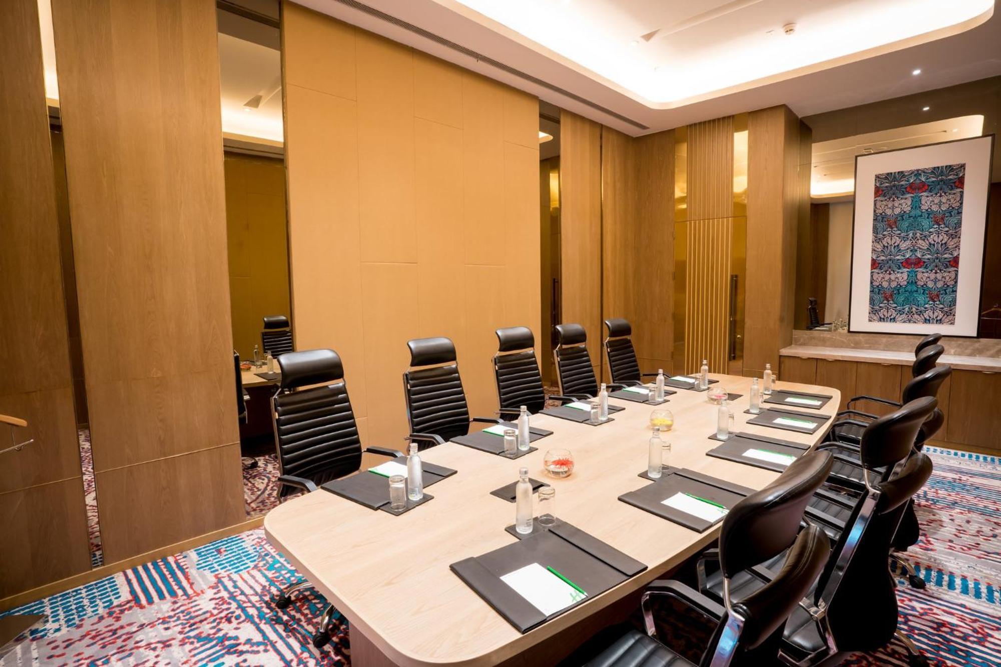 Holiday Inn Lucknow Airport By Ihg Екстер'єр фото
