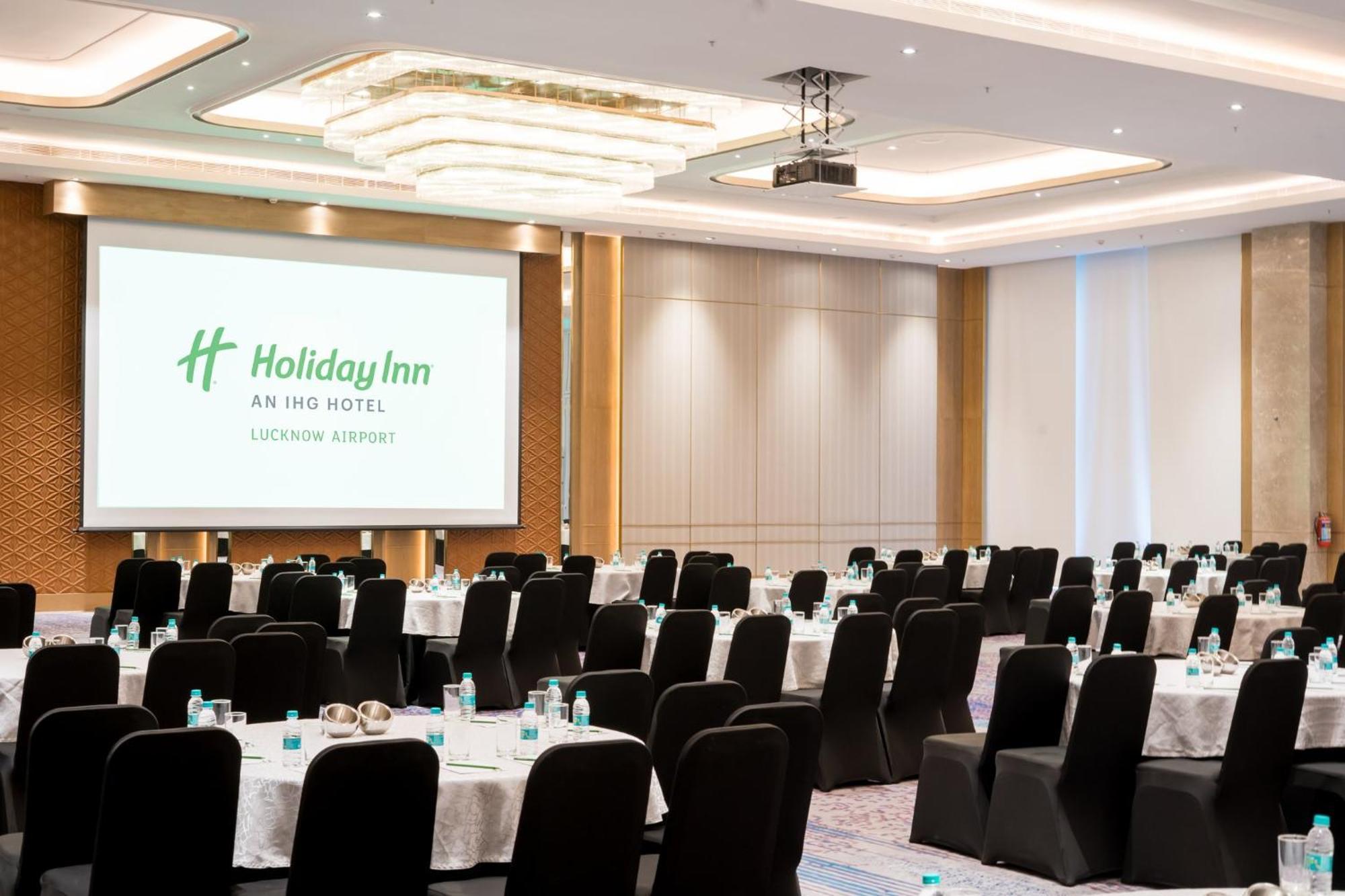 Holiday Inn Lucknow Airport By Ihg Екстер'єр фото